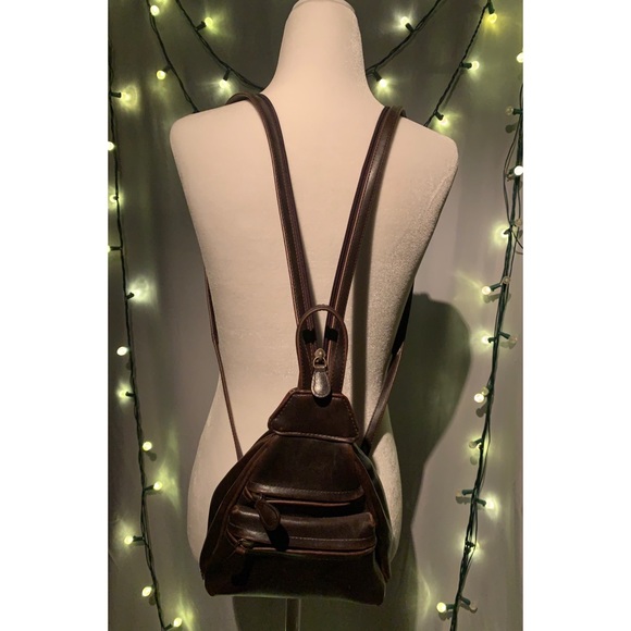 Backpack - Picture 2 of 4